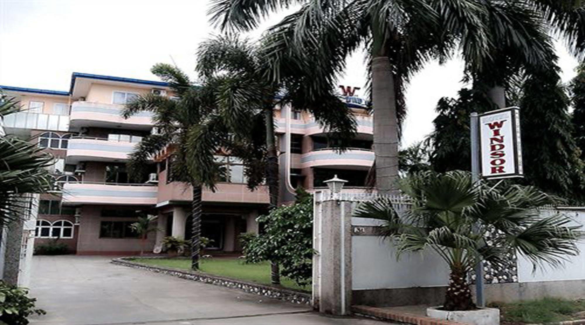 Hotel Windsor Rangum Exterior foto